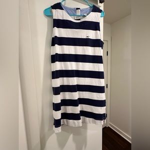 Ladies L vineyard vines dress